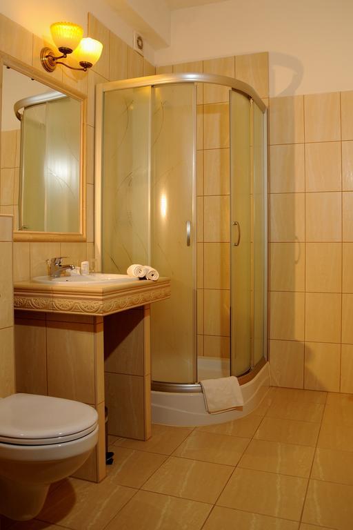 Folwark Stara Winiarnia Hotel Mszana Dolna Quarto foto